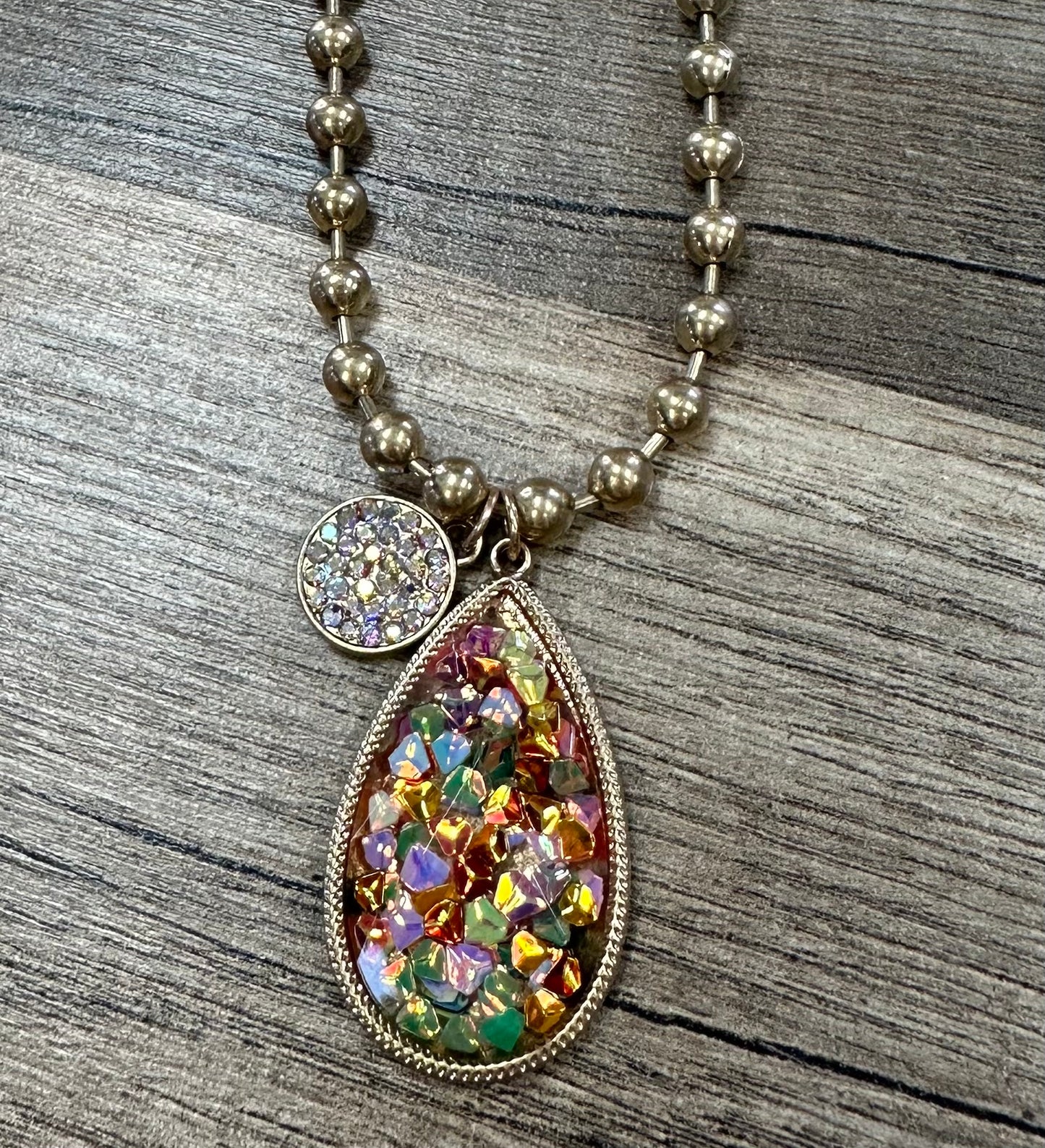 Gold Iridescent Necklace
