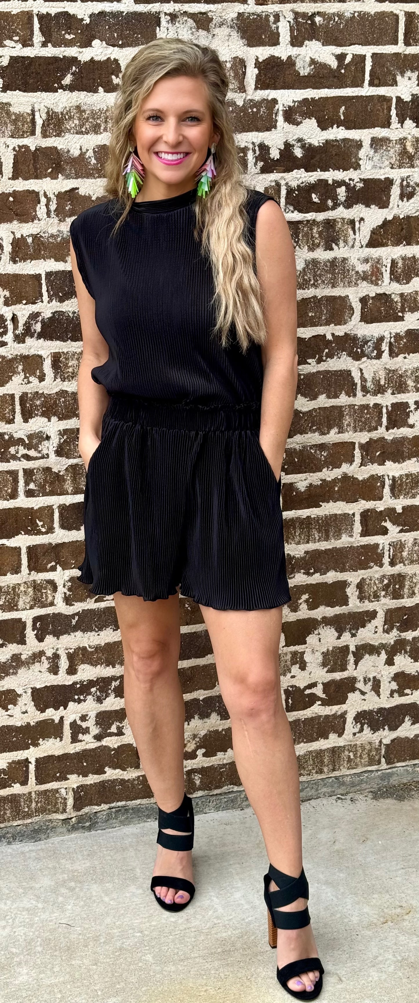 Hard to Resist Pleated Set •Black